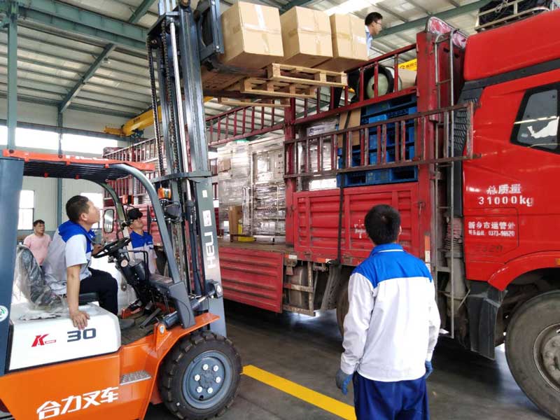 河南新乡桶装水生产线发货！